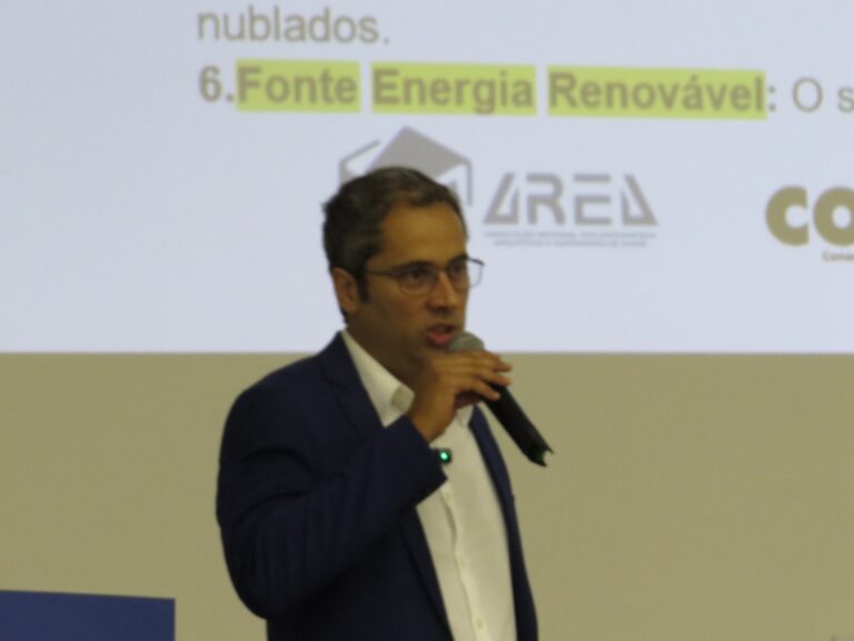 Palestra técnica sobre Energia Solar Fotovoltaic